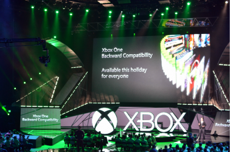 e3_2015_xbone_backwards