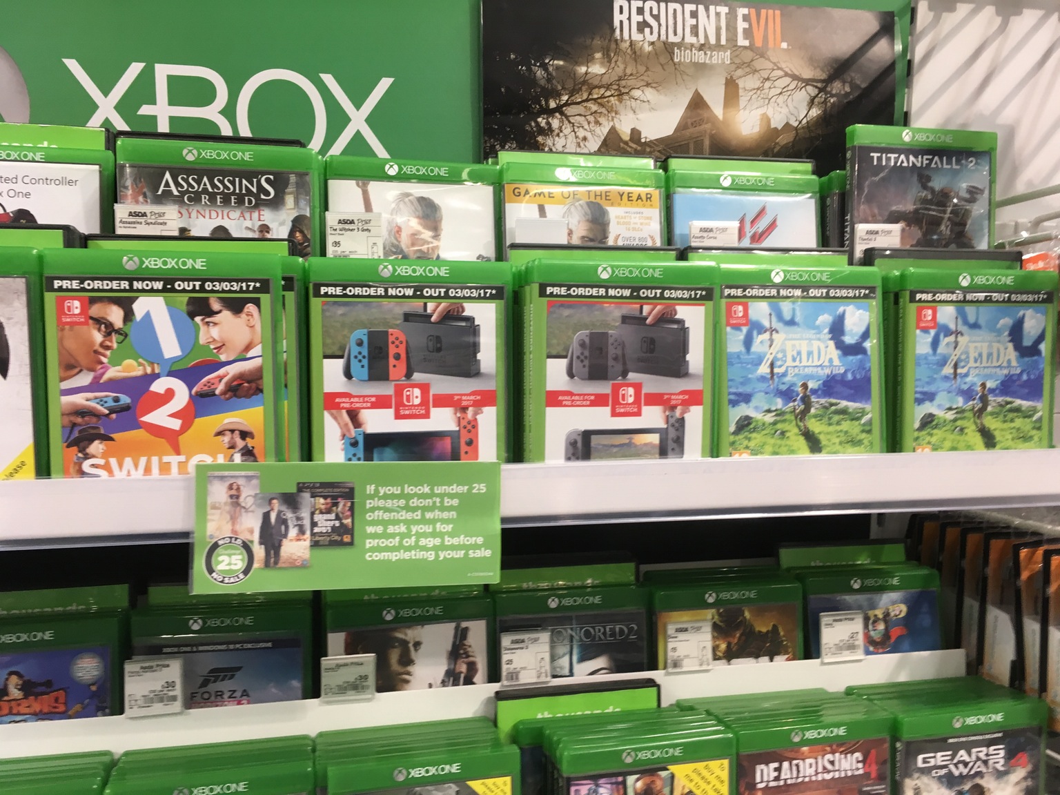 UK Retailer Hilariously Uses Xbox One Cases For Nintendo Switch Games
