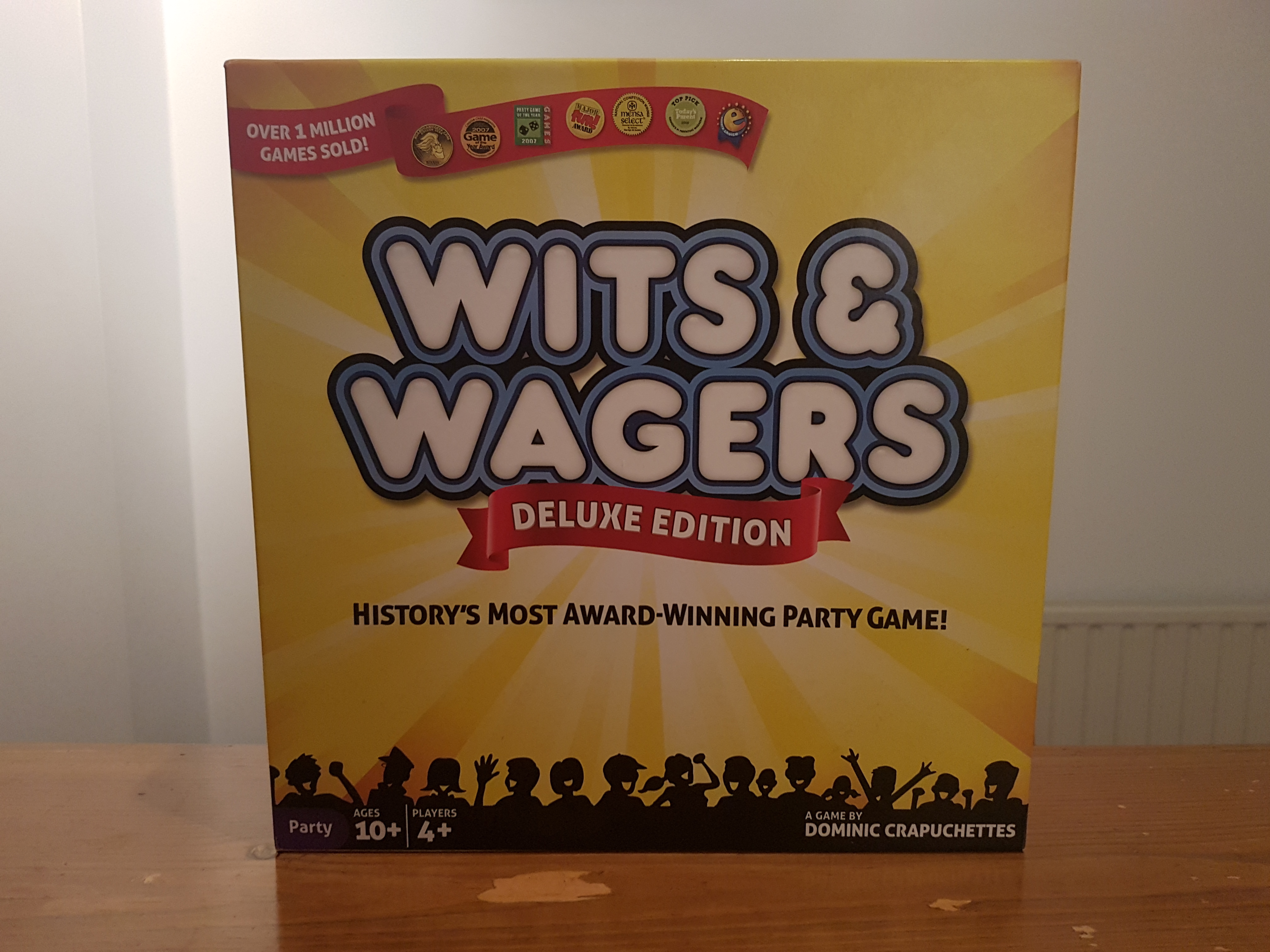 Wits & Wagers Deluxe Edition Review – Trivia Done Right