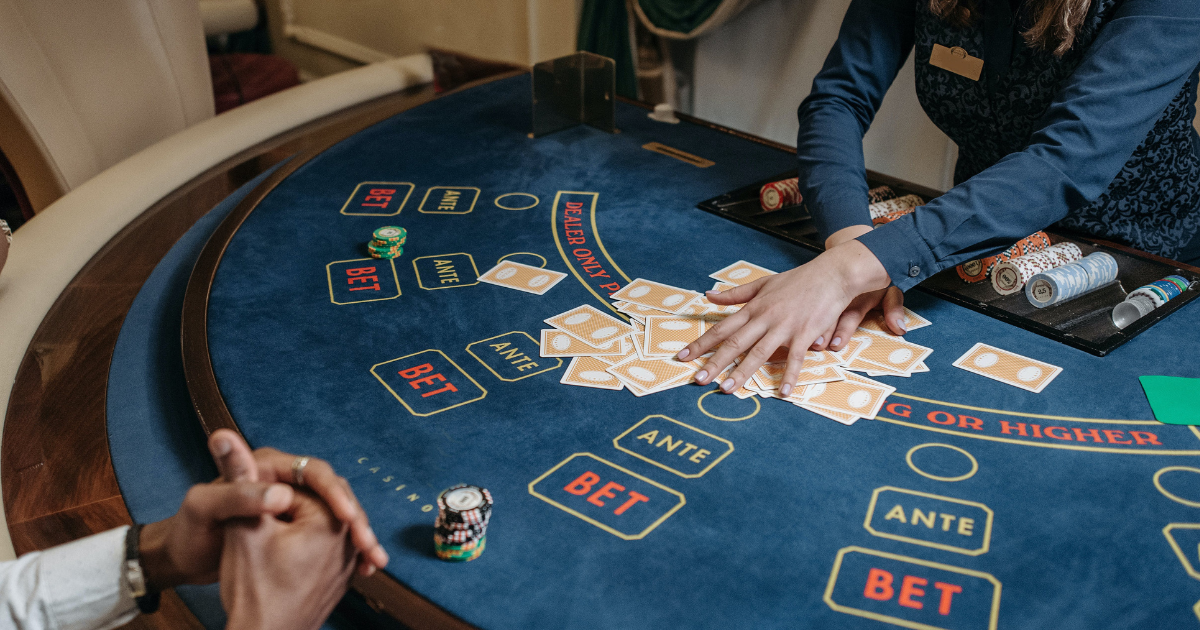أفضل كازينوهات الباكارات في السعودية 2025 – أهم أنواع العاب baccarat في مواقع الكازينو العربية 