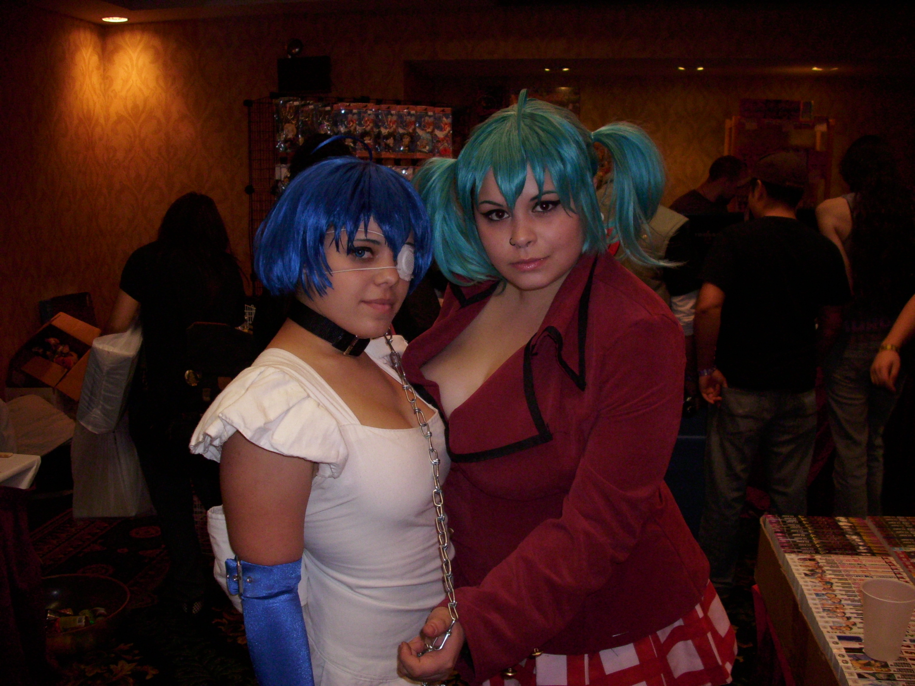 Two lovely cosplayers in the Dealer's Room. 