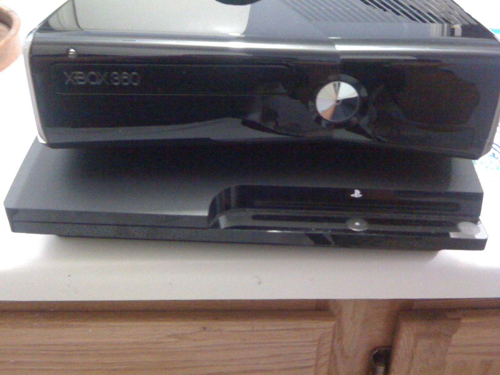 How "slim" is the Xbox 360 Slim Compared to Other Consoles? - Just Push ...
