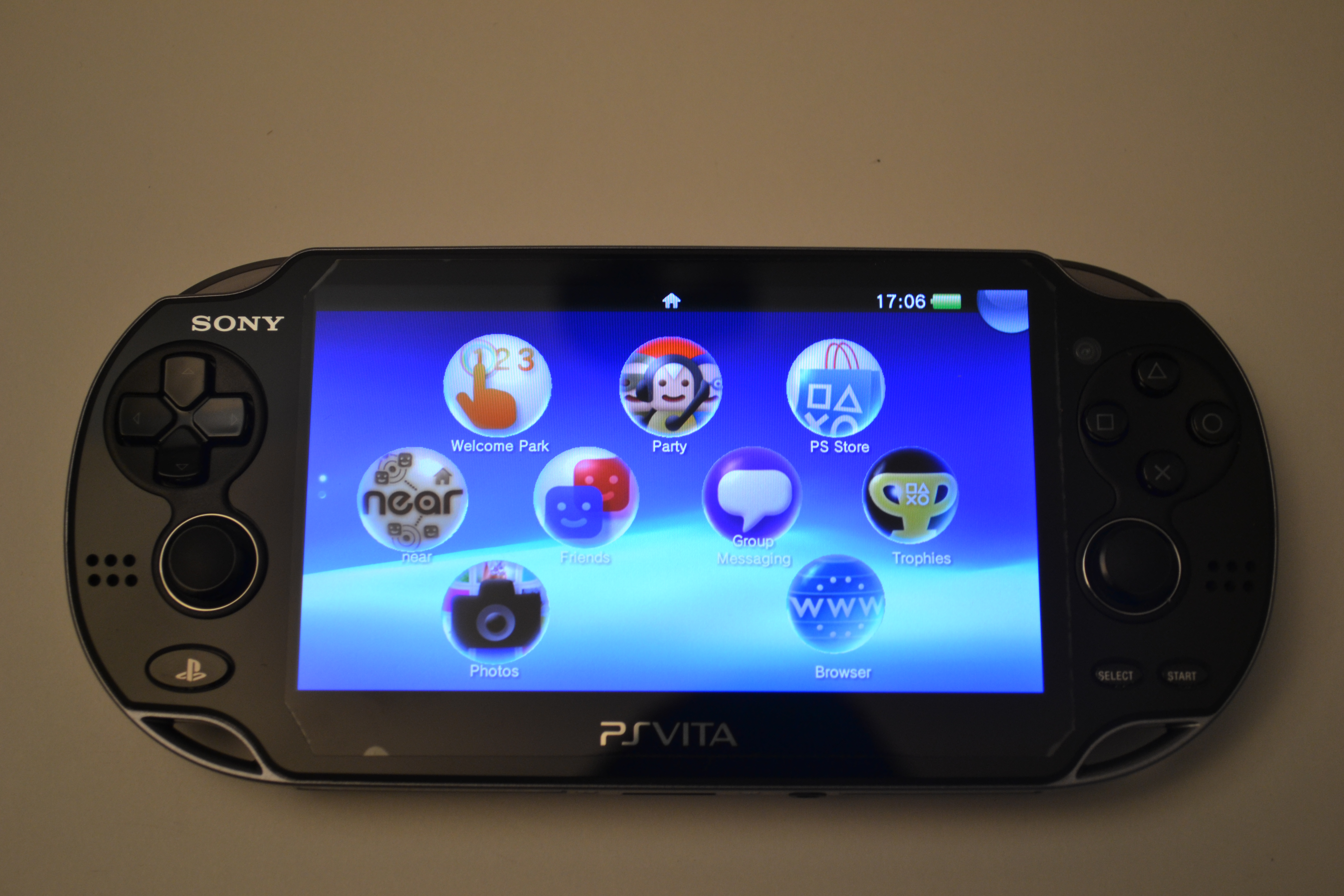 PlayStation Vita Unboxing High Quality Pictures