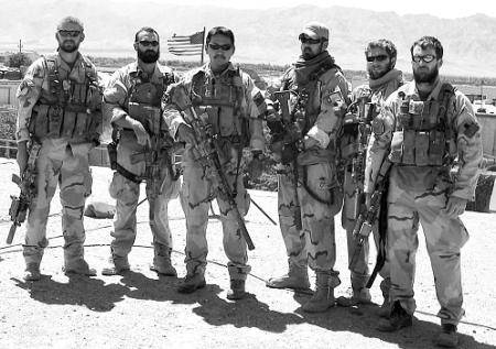 seal team disciplined seven six navy members honor warfighter medal working