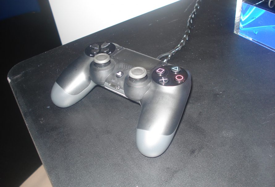 PS4 DUALSHOCK 4 Controller Hands On