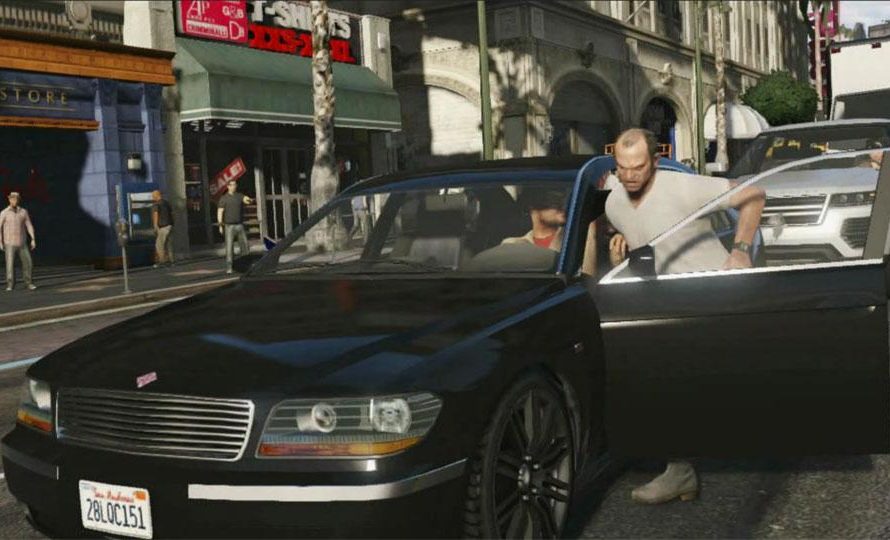Grand Theft Auto 5 banks $800 million on first day