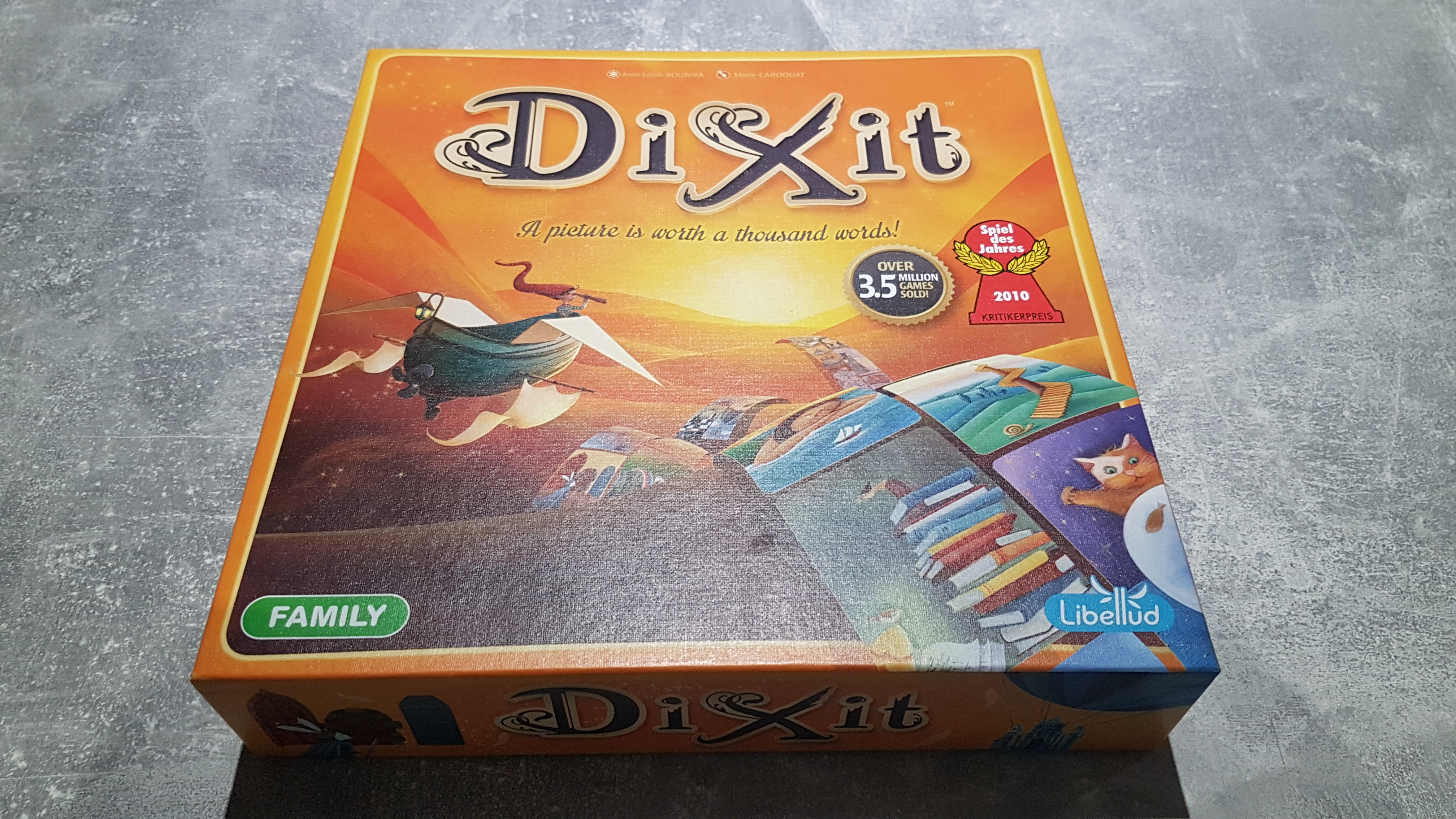 Dixit Review – Simple Fun With Incredible Art