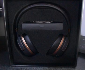 Audeze Mobius Headphones  2