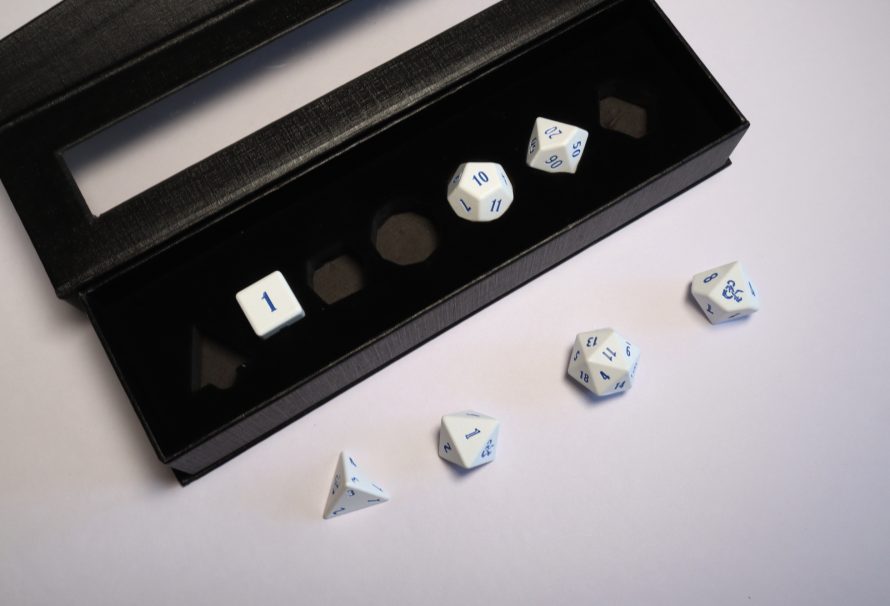 Heavy Metal Icewind Dale D20 Set & 7 RPG Dice Set Review