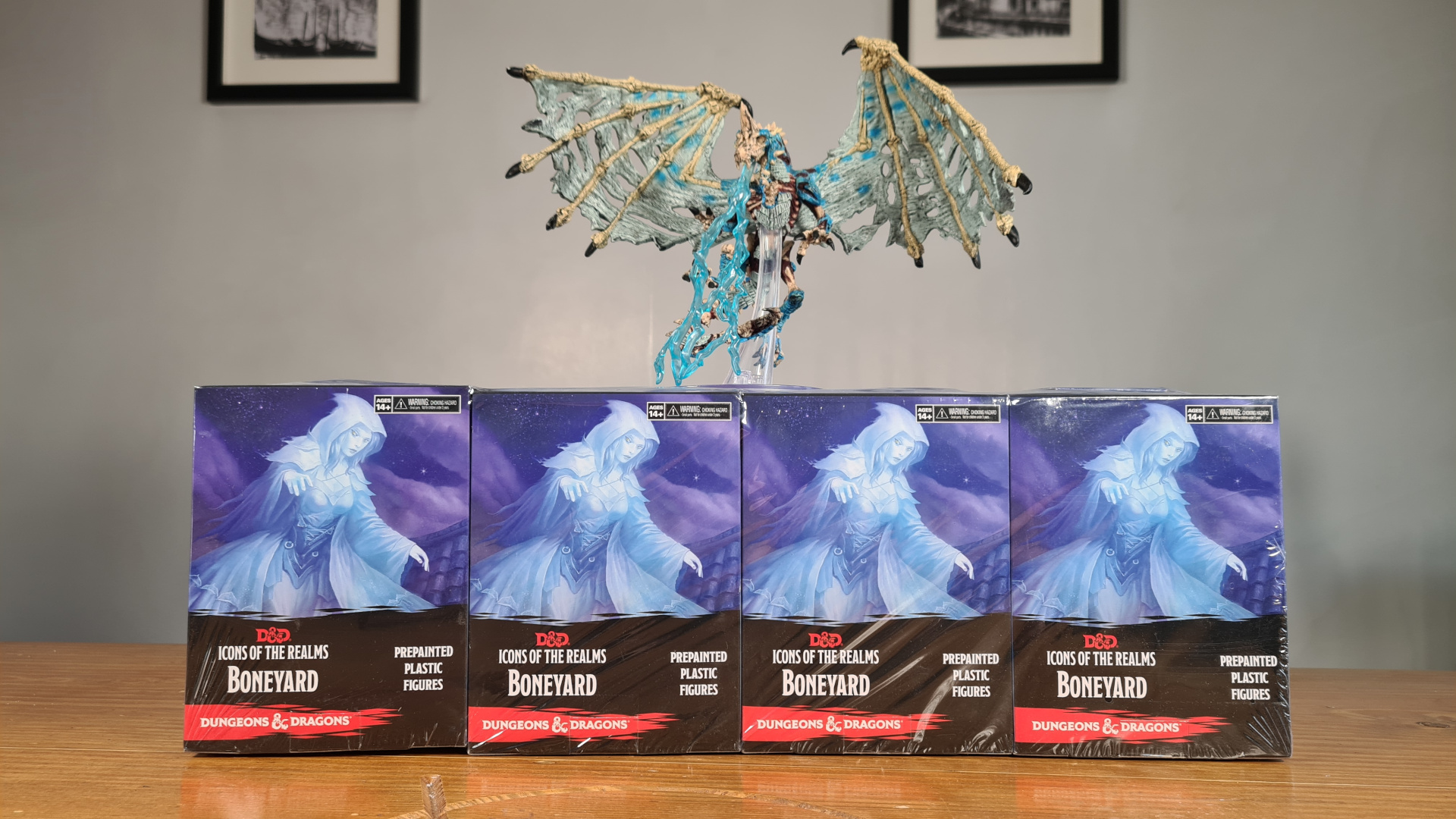Icons of the Realms Miniatures Boneyard & Adult Blue Dracolich Review